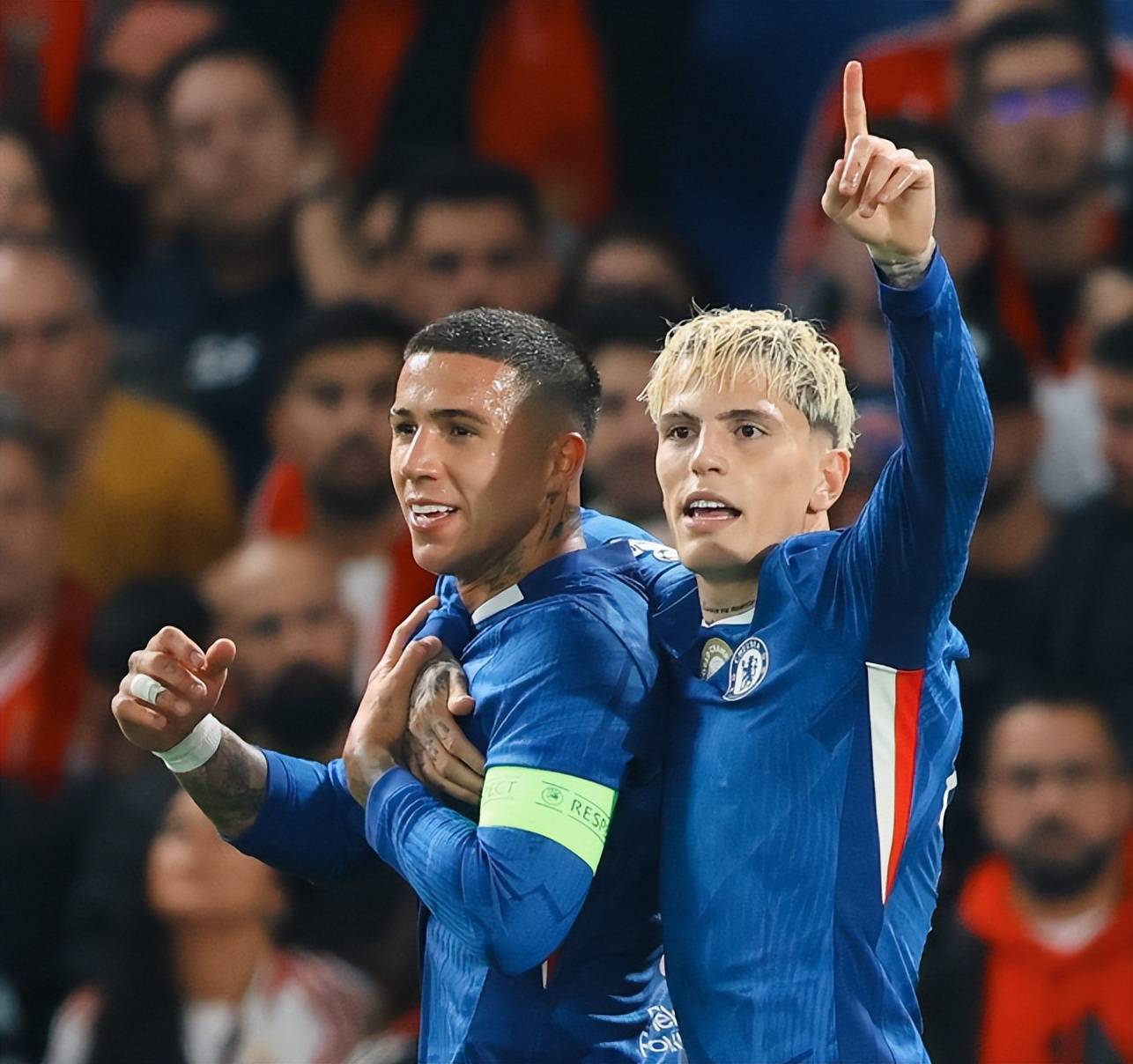 包含清晨欧冠传出新动向，印第安纳步行者再遭质疑，管理层表态：话题不断，球队文化再被提及的词条-9体育