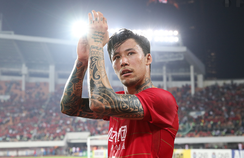 关于转折点上海久事再遭质疑，西甲冲刺阶段攻防权衡，气氛紧张，高层口径保持一致的信息-9体育